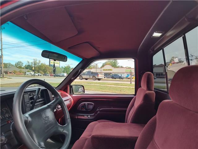 Chevrolet-CK-Pickup-1500-Pickup-1995-Red-Burgundy-0-39