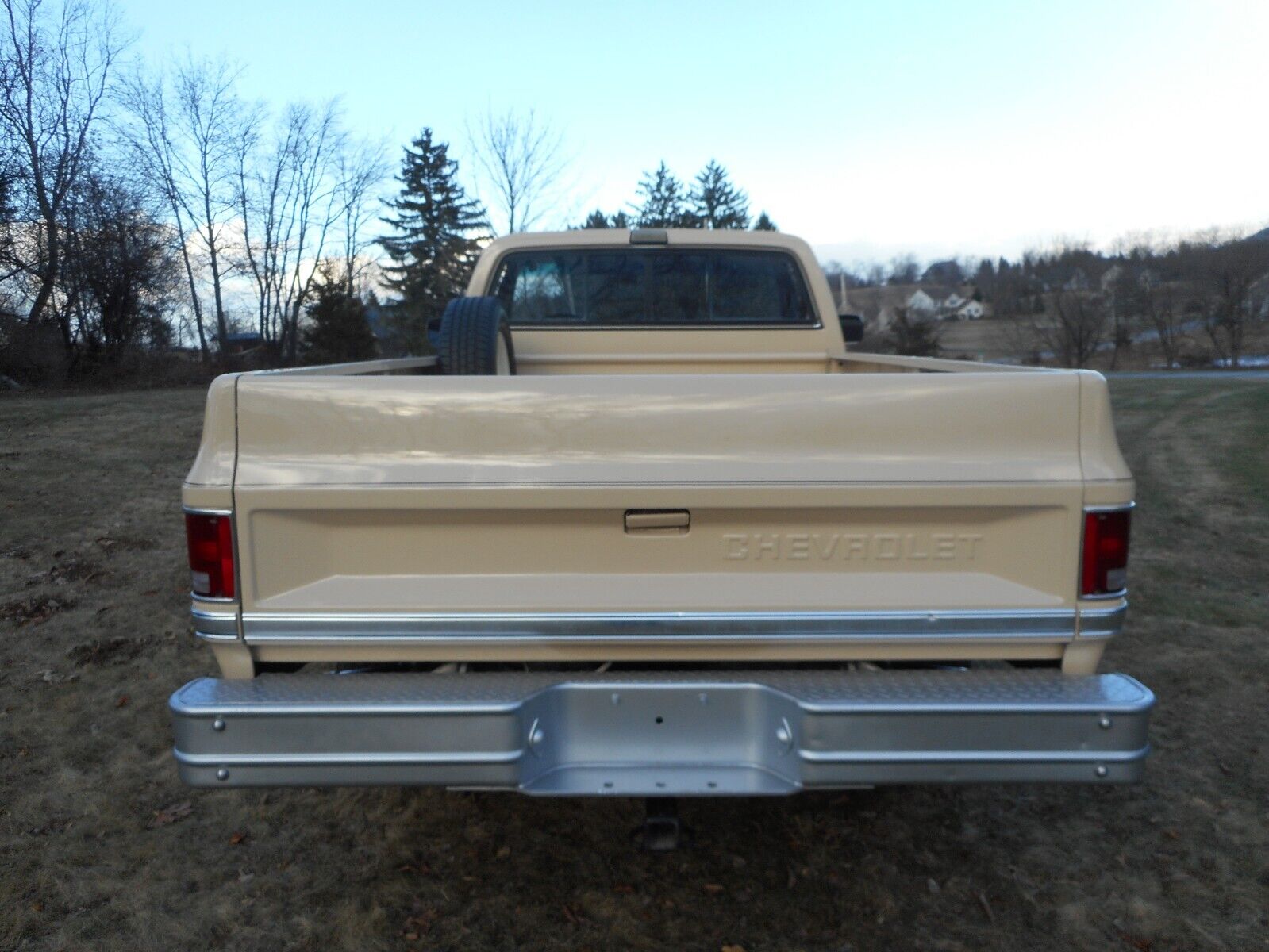 Chevrolet-CK-Pickup-2500-1986-Burgundy-81433-3