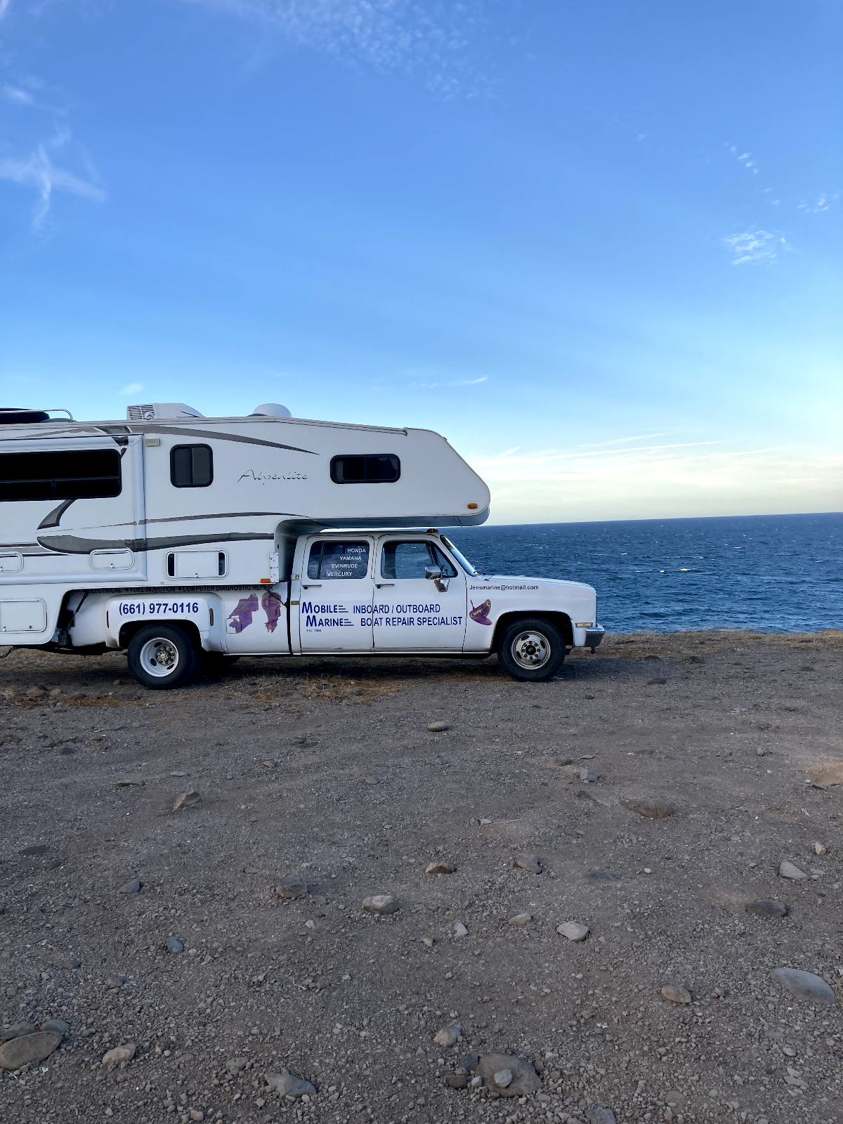 Chevrolet-CK-Pickup-3500-Pickup-1986-White-Tan-40234-6