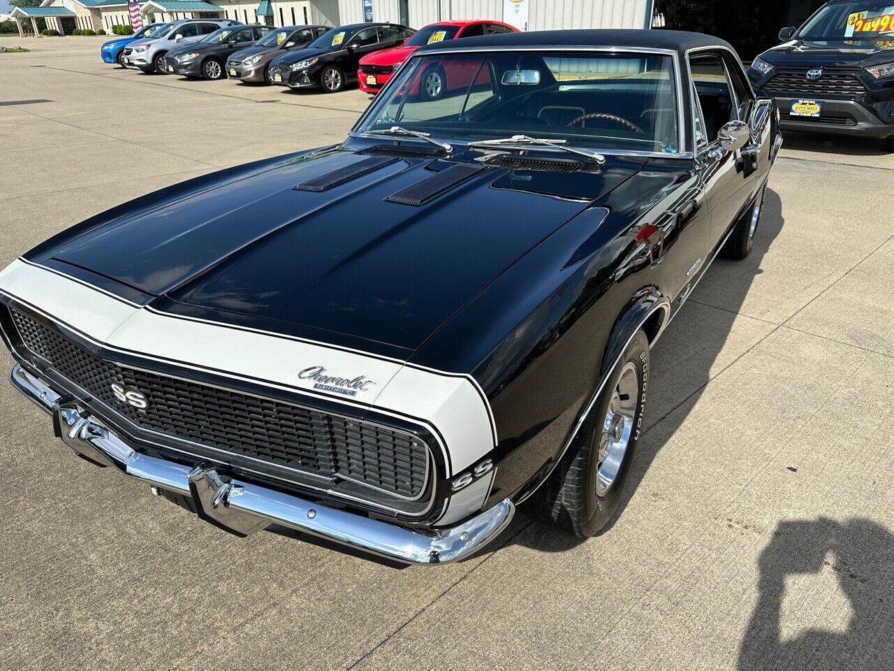 Chevrolet-Camaro-1967-Black-Black-96570-2