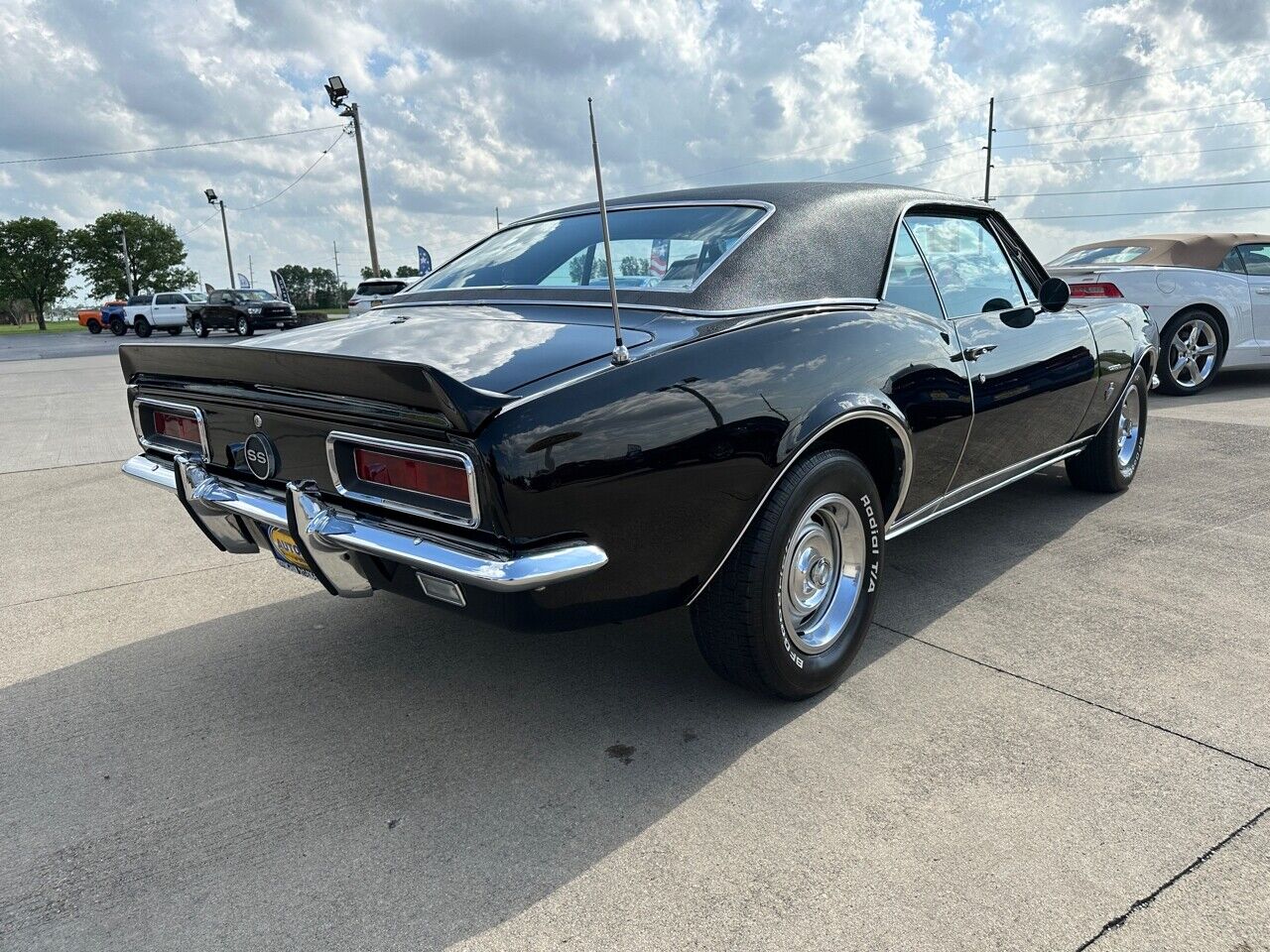 Chevrolet-Camaro-1967-Black-Black-96570-21