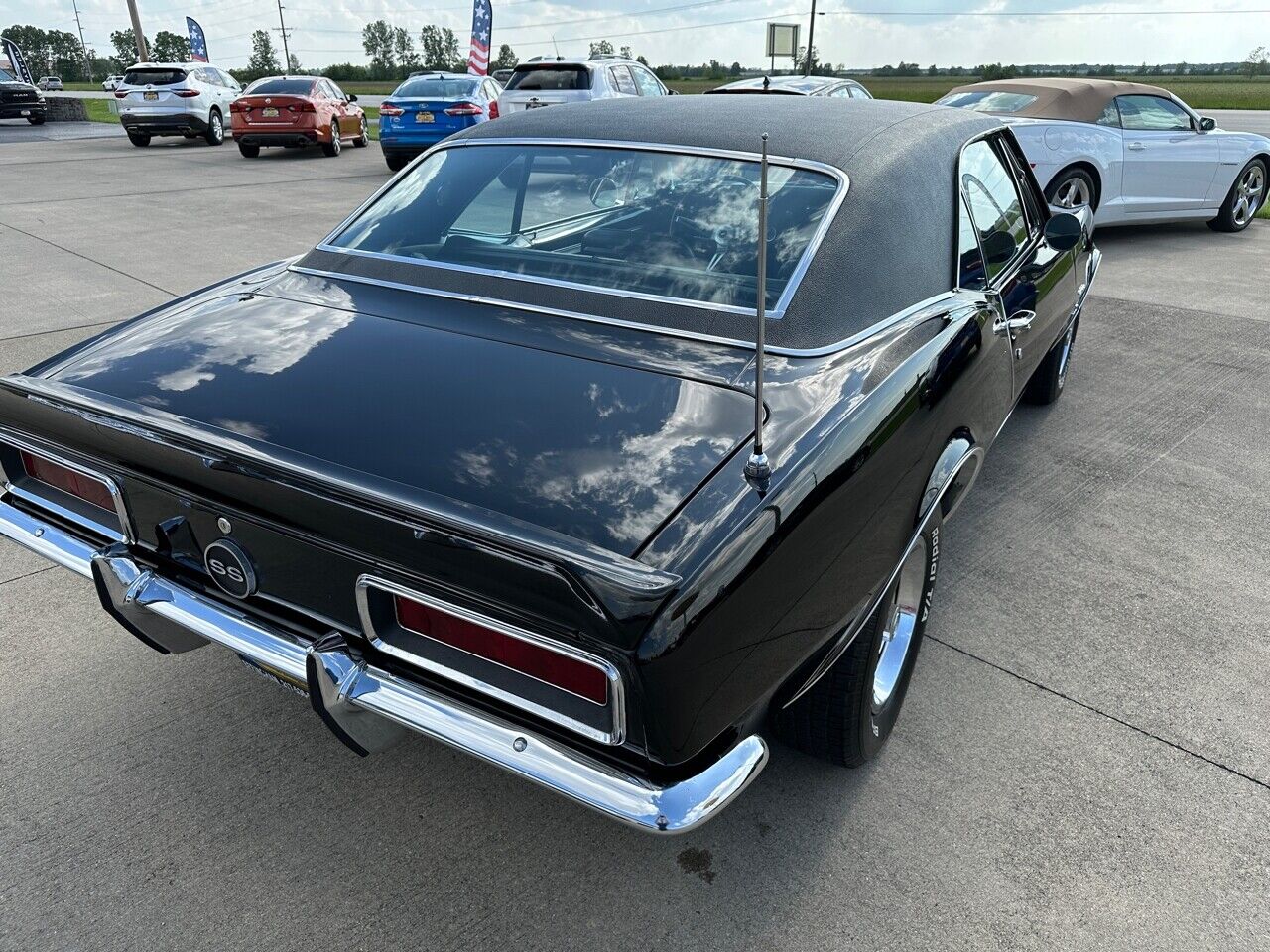 Chevrolet-Camaro-1967-Black-Black-96570-23