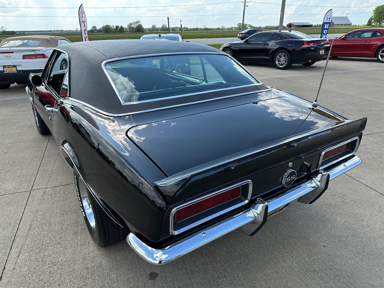 Chevrolet-Camaro-1967-Black-Black-96570-27