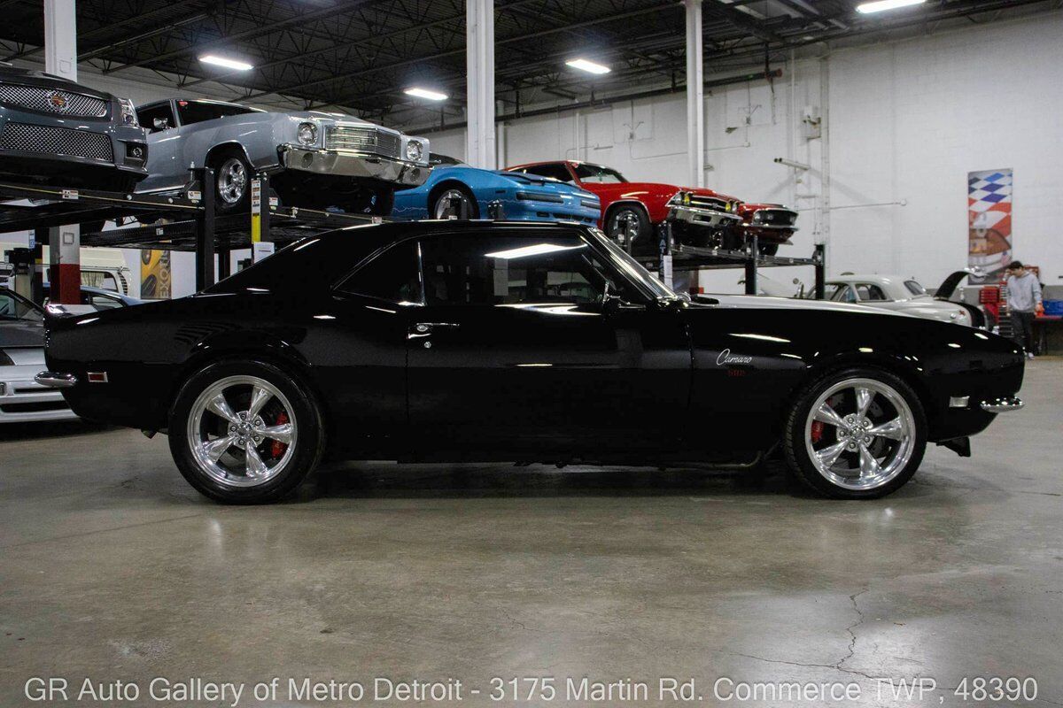 Chevrolet-Camaro-1968-Black-Black-2290-7