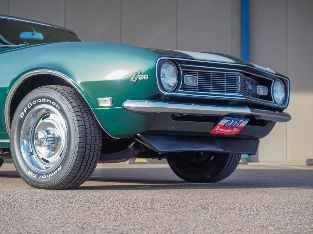 Chevrolet-Camaro-1968-Green-Black-67618-3