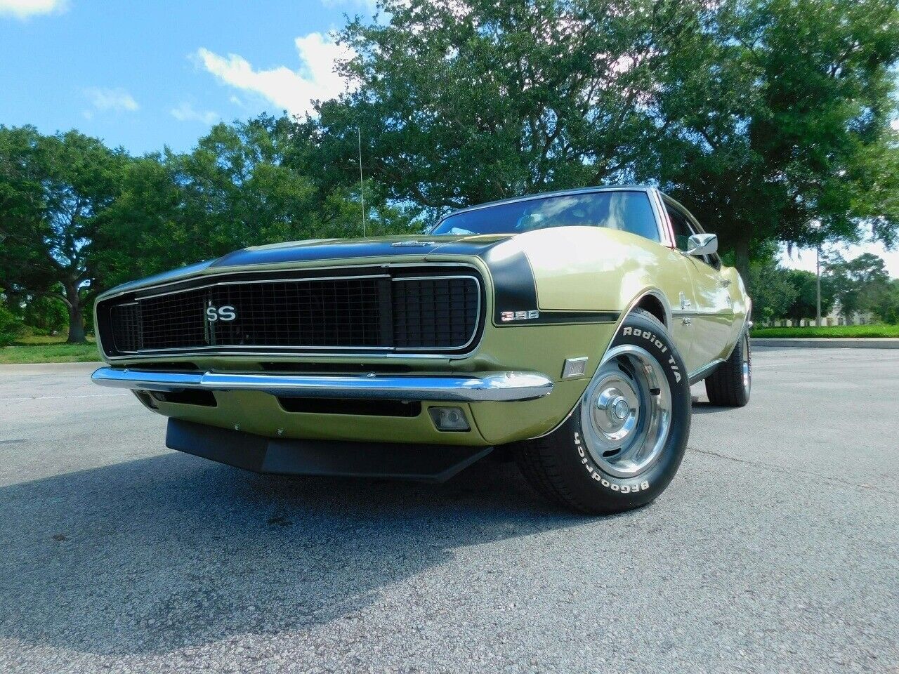 Chevrolet-Camaro-1968-Green-White-35753-9