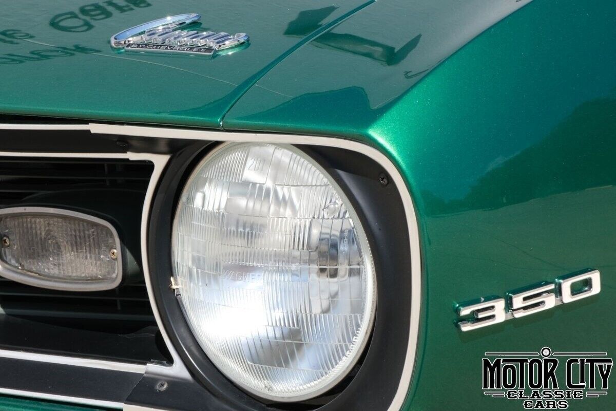 Chevrolet-Camaro-1968-Green-White-51929-8