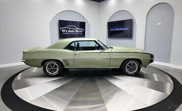 Chevrolet-Camaro-1969-Green-Black-135526-4