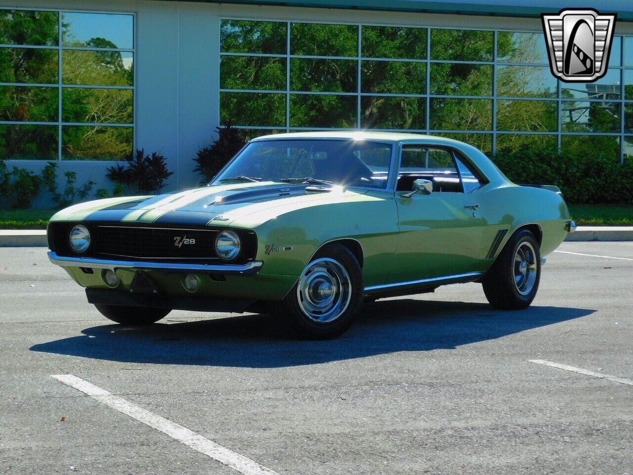 Chevrolet-Camaro-1969-Green-Green-73885-2