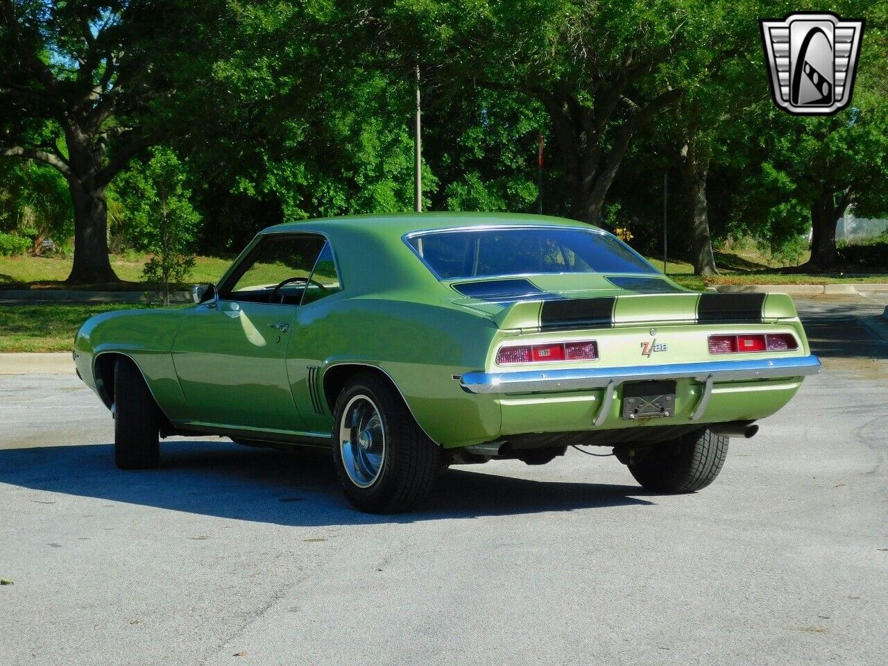 Chevrolet-Camaro-1969-Green-Green-73885-4