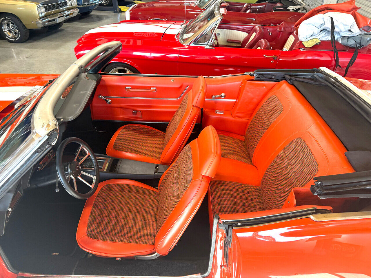 Chevrolet-Camaro-1969-Orange-Orange-19867-32