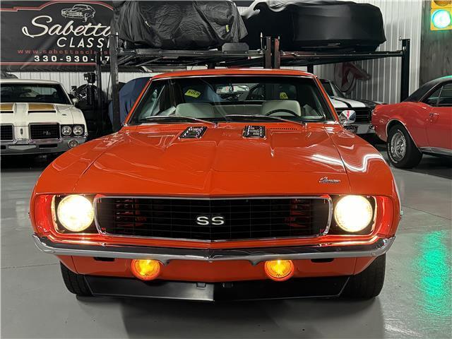 Chevrolet-Camaro-1969-Orange-White-120701-1