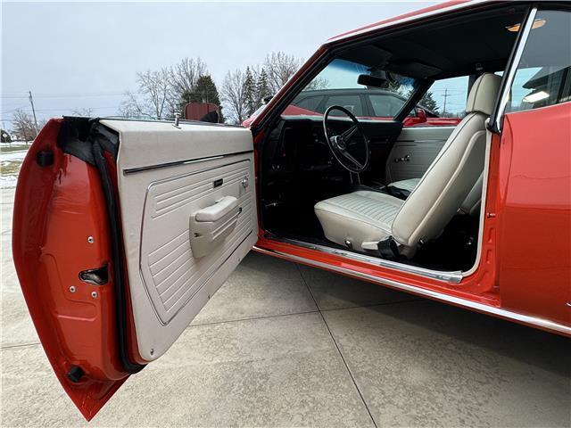 Chevrolet-Camaro-1969-Orange-White-120701-14