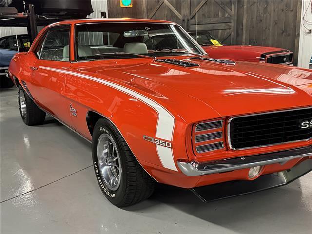 Chevrolet-Camaro-1969-Orange-White-120701-20