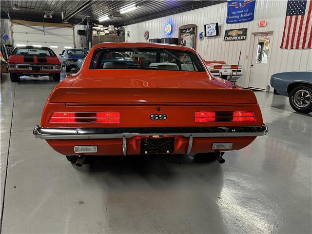 Chevrolet-Camaro-1969-Orange-White-120701-29