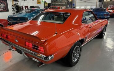 Chevrolet-Camaro-1969-Orange-White-120701-30