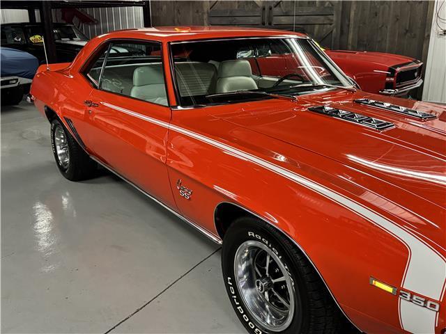 Chevrolet-Camaro-1969-Orange-White-120701-32