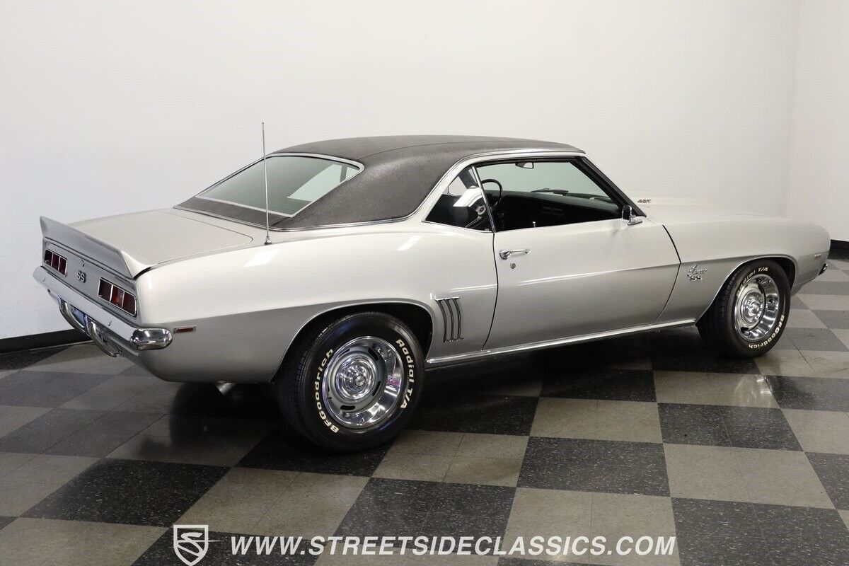 Chevrolet-Camaro-1969-Silver-Black-12806-11