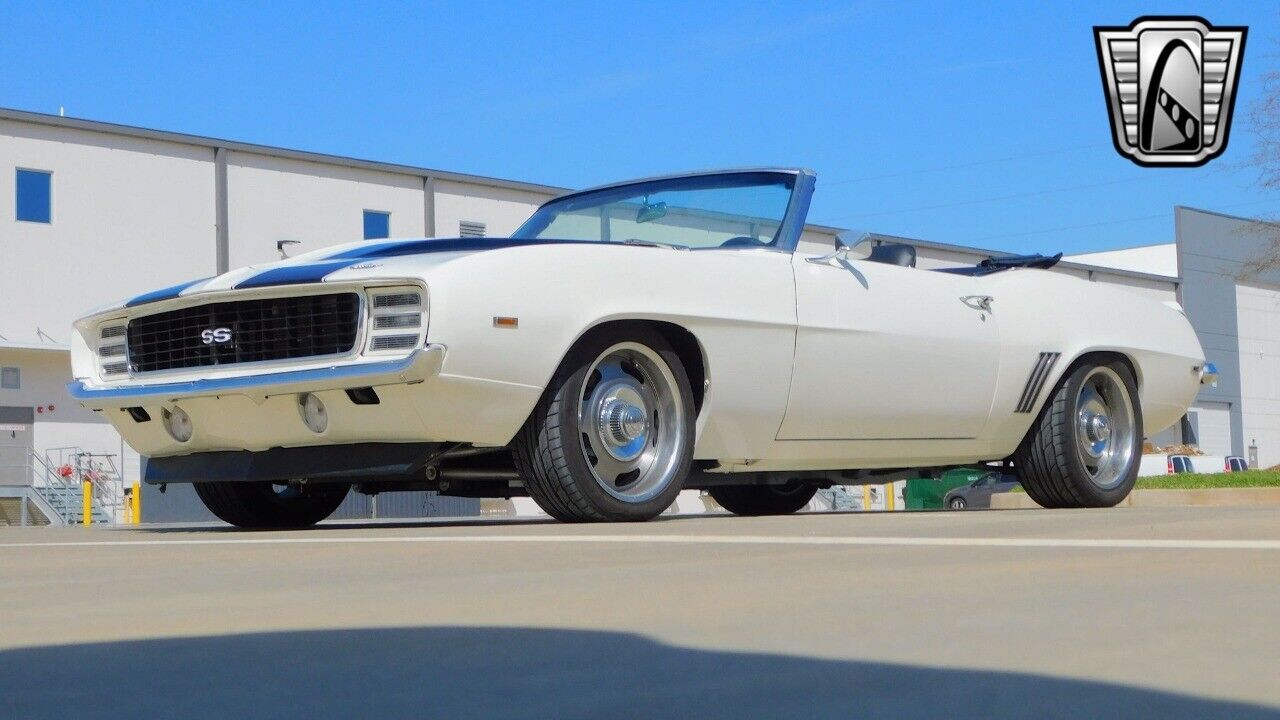 Chevrolet-Camaro-1969-White-Black-29-6