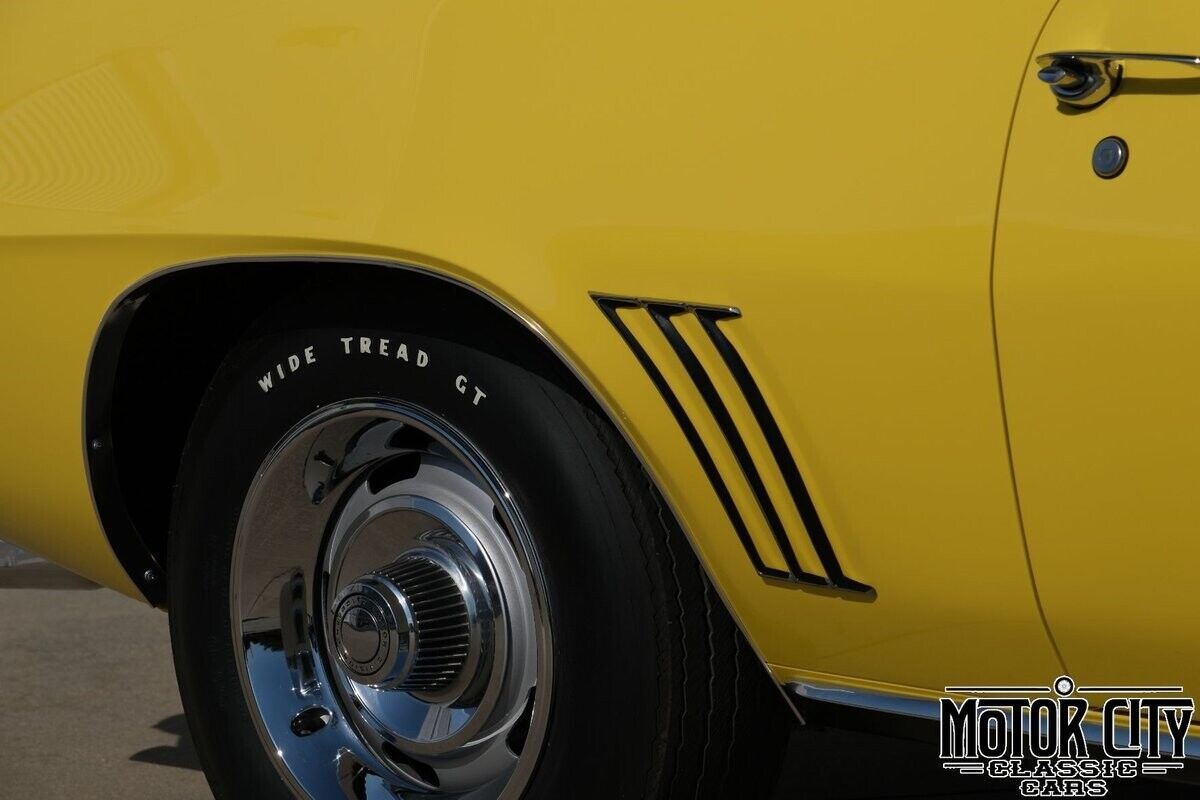 Chevrolet-Camaro-1969-Yellow-Black-0-11