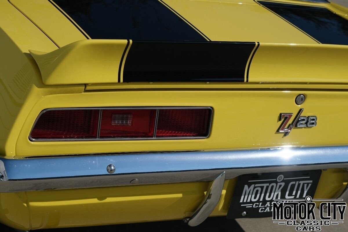 Chevrolet-Camaro-1969-Yellow-Black-0-14