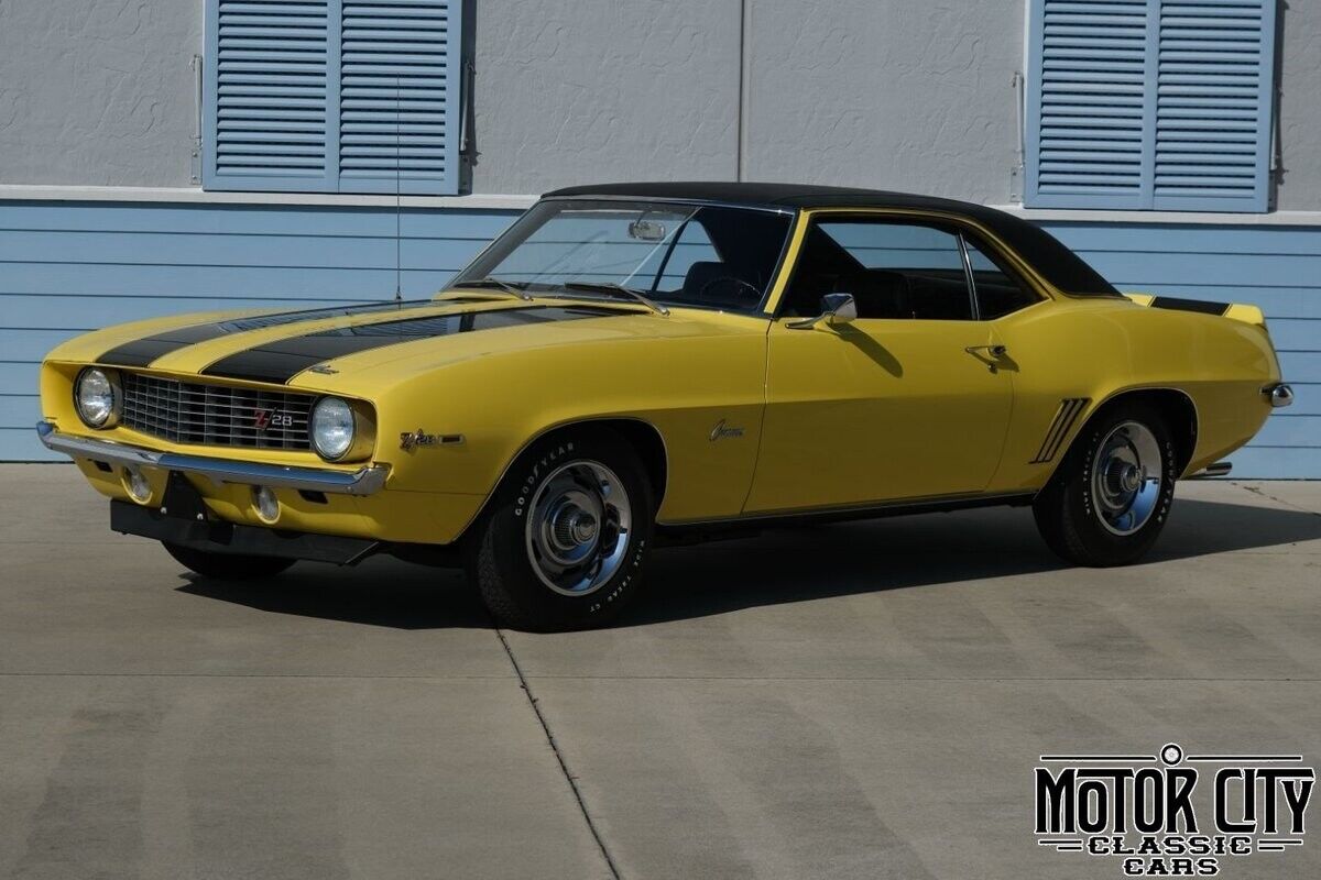 Chevrolet-Camaro-1969-Yellow-Black-0-6