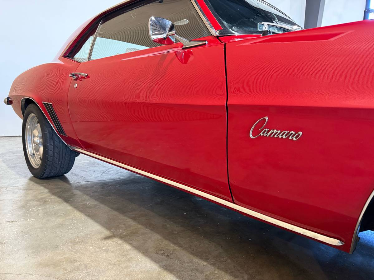 Chevrolet-Camaro-1969-red-8504-12