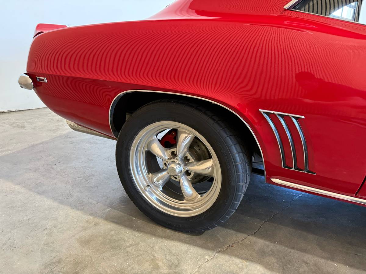 Chevrolet-Camaro-1969-red-8504-13