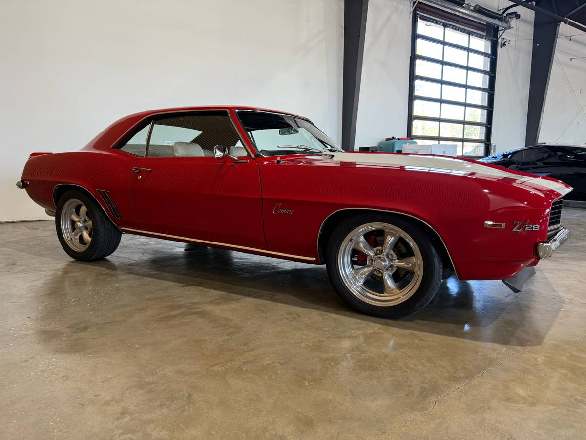 Chevrolet-Camaro-1969-red-8504-9