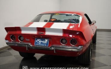 Chevrolet-Camaro-1972-Red-Black-103-11