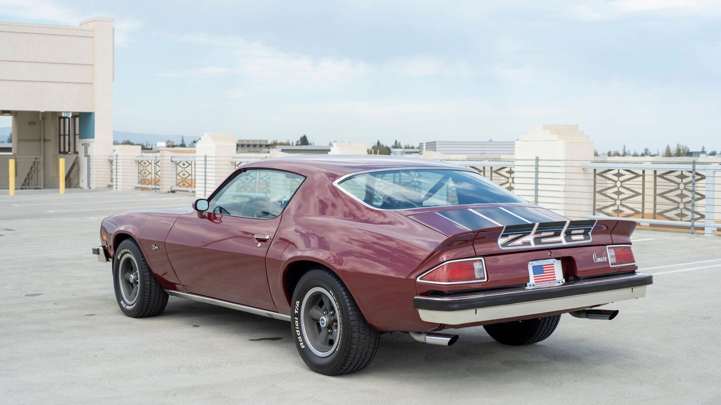 Chevrolet-Camaro-1974-Red-Black-0-1