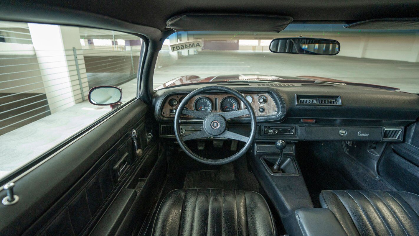 Chevrolet-Camaro-1974-Red-Black-0-13