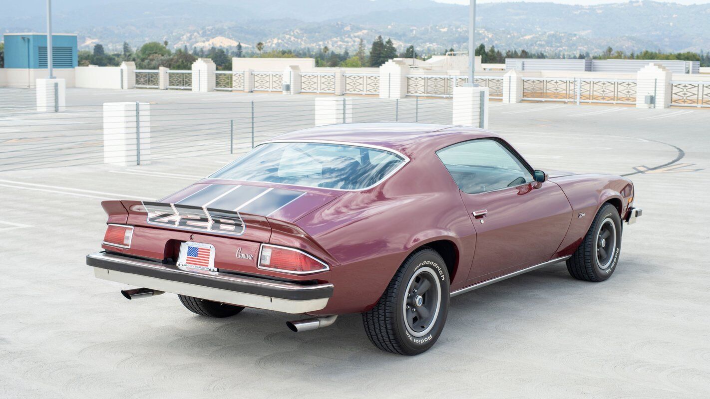 Chevrolet-Camaro-1974-Red-Black-0-25