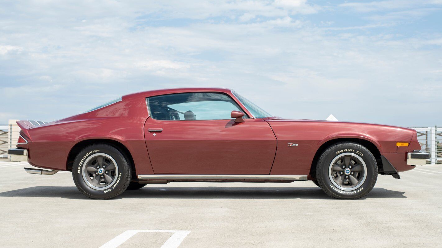 Chevrolet-Camaro-1974-Red-Black-0-6