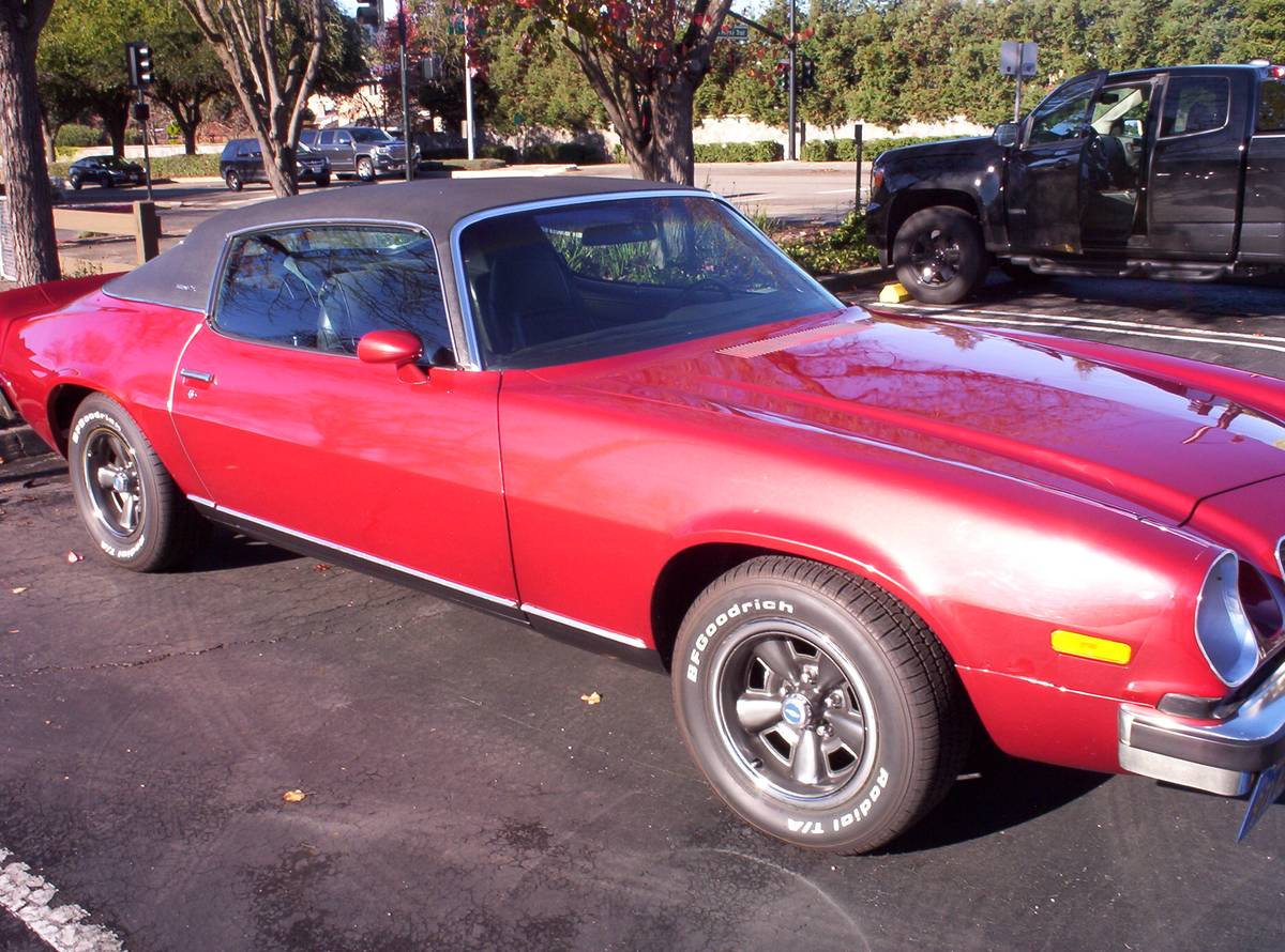 Chevrolet-Camaro-1974-red-2-2