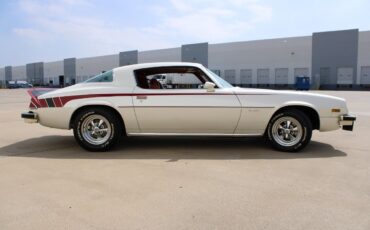 Chevrolet-Camaro-1977-White-Red-8612-6