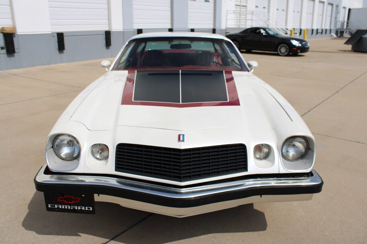 Chevrolet-Camaro-1977-White-Red-8612-8