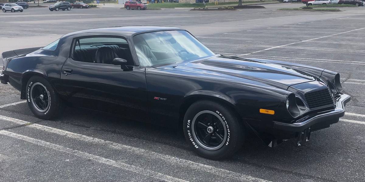 Chevrolet-Camaro-1977-black-122310-12