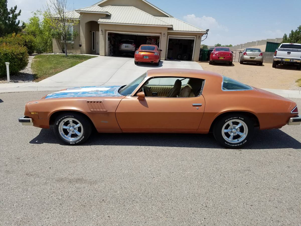 Chevrolet-Camaro-1977-orange-30899-1