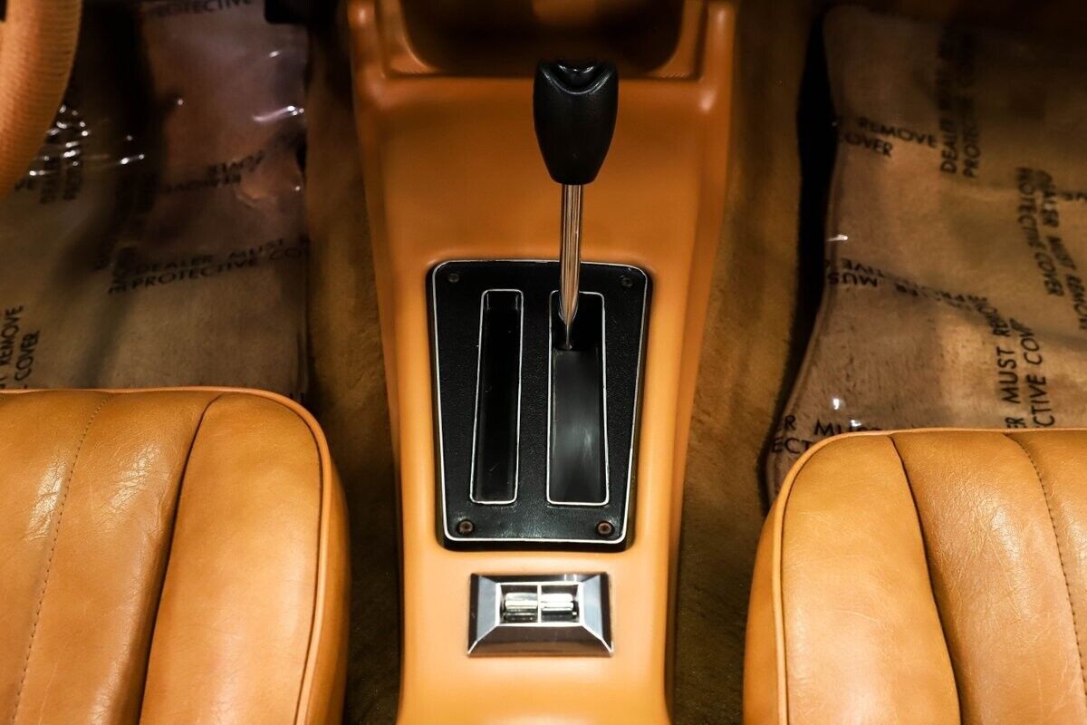 Chevrolet-Camaro-1978-Yellow-Tan-0-3