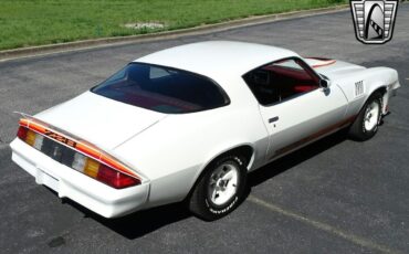 Chevrolet-Camaro-1979-White-Red-109540-6