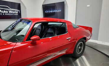 Chevrolet-Camaro-1980-Red-Black-2-21