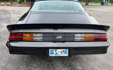 Chevrolet-Camaro-1981-black-54718-12