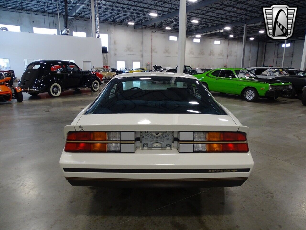 Chevrolet-Camaro-1984-White-Blue-6956-6