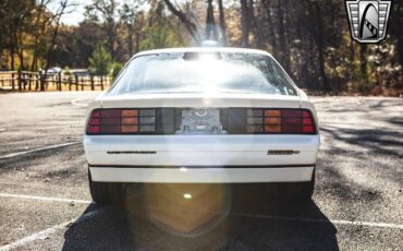 Chevrolet-Camaro-1986-White-Tan-21179-5