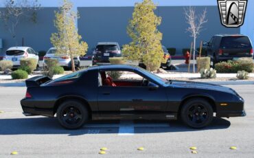 Chevrolet-Camaro-1987-Black-Black-84927-10