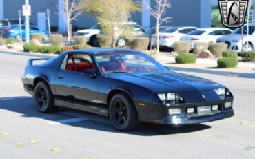 Chevrolet-Camaro-1987-Black-Black-84927-11