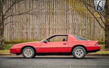 Chevrolet-Camaro-1987-Red-Red-23150-3