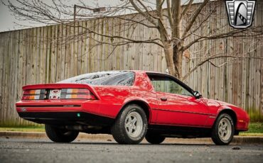 Chevrolet-Camaro-1987-Red-Red-23150-6