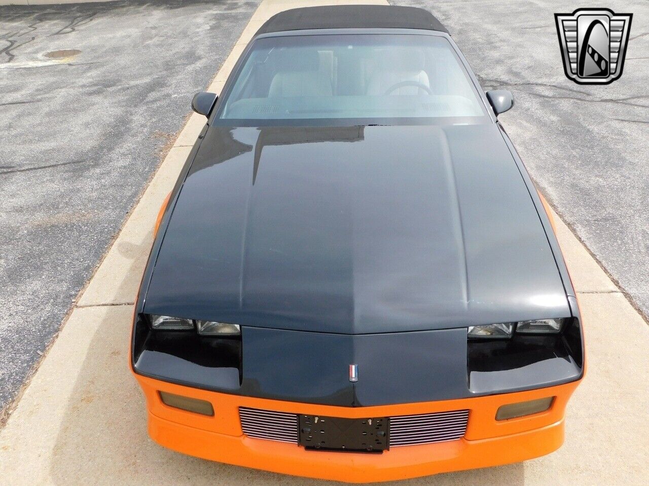 Chevrolet-Camaro-1988-Black-Black-81867-3